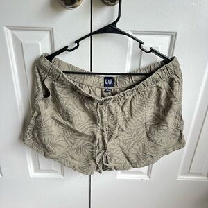 GAP Women's Olive Cargo Shorts